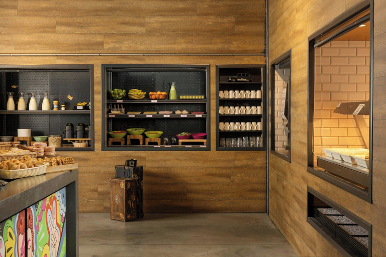 Food & Drinks 5, Moxy London Excel, London