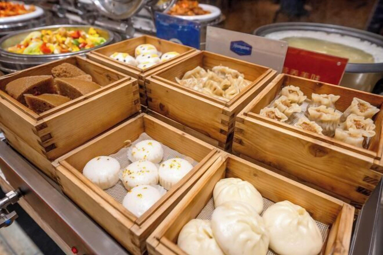 Food & Drinks 5, Hampton by Hilton Fuyang Guomao, Fuyang