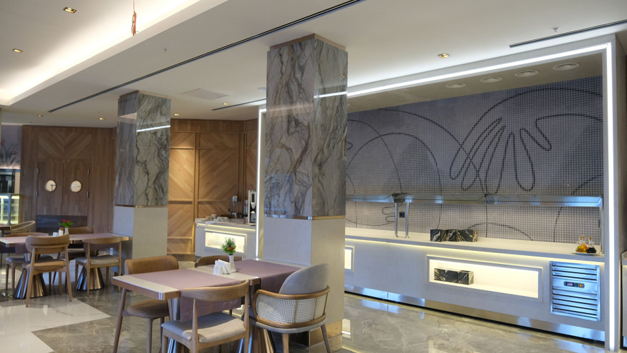 Food & Drinks 5, Hotel Buyuk Saruhan, Merkez