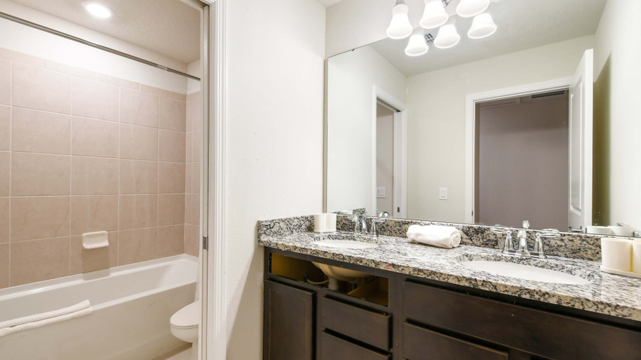 Bathroom 4, 10br Magic Retreat Pool/spa/game Near Disney !, Polk
