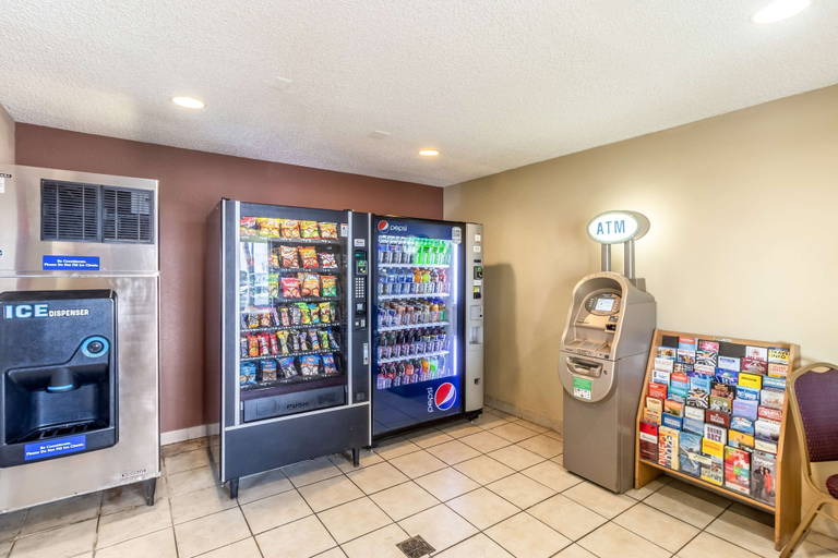 Food & Drinks 5, Motel 6 Corpus Christi, TX – North, Nueces