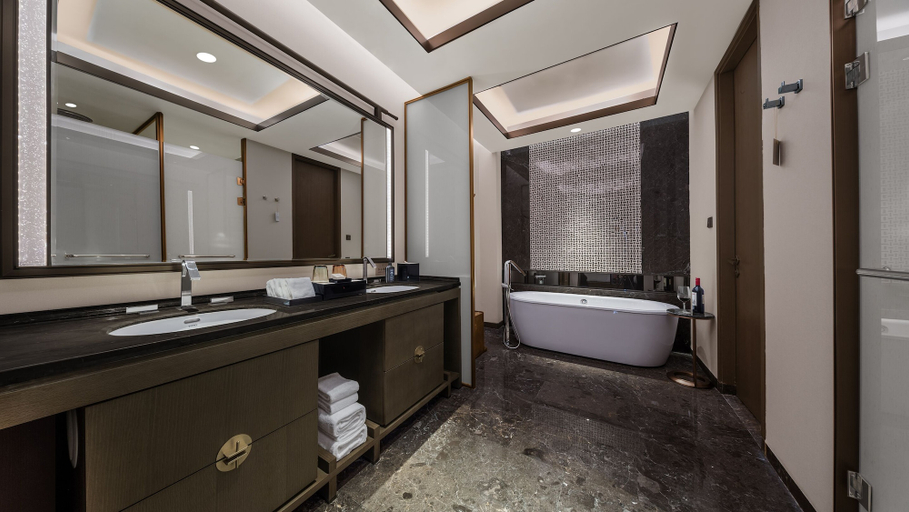 Bathroom 5, Steigenberger Guilin, Guilin