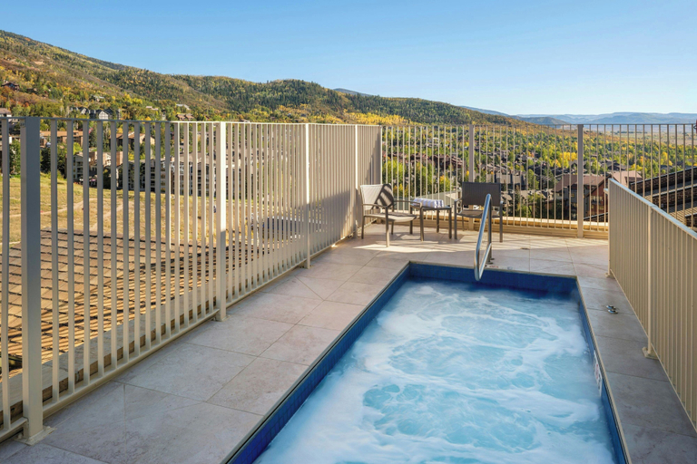 Sport & Beauty 3, Sheraton Steamboat Resort Villas, Routt