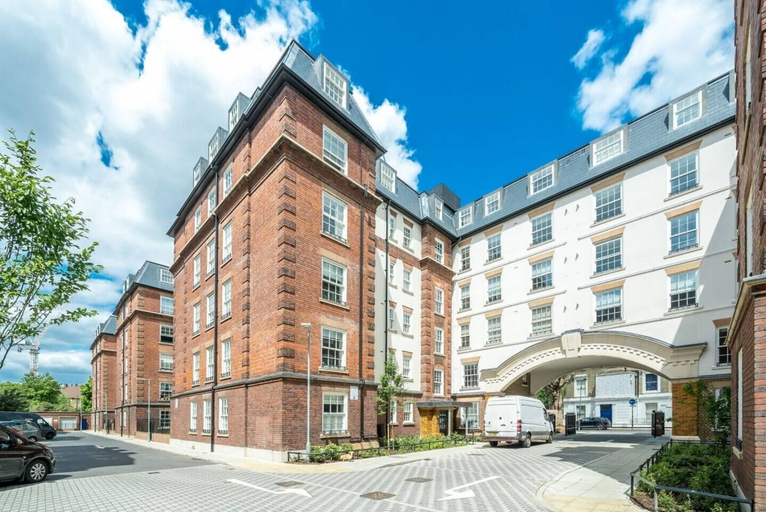 Exterior & Views, Charming apartment near Holland Park, London