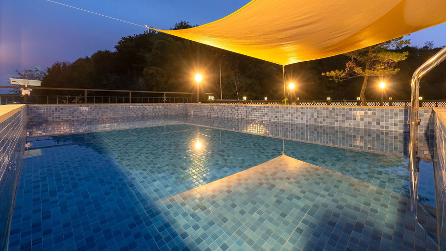 Sport & Beauty 4, Gangneung Whiten Pension, Gangneung
