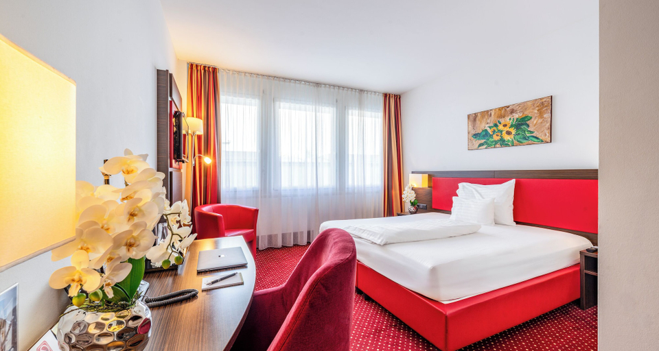Bedroom 5, PLAZA INN Amedia Wien, Wien