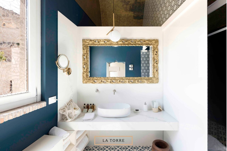 Bathroom 5, Sant'Angelo, Matera, Matera