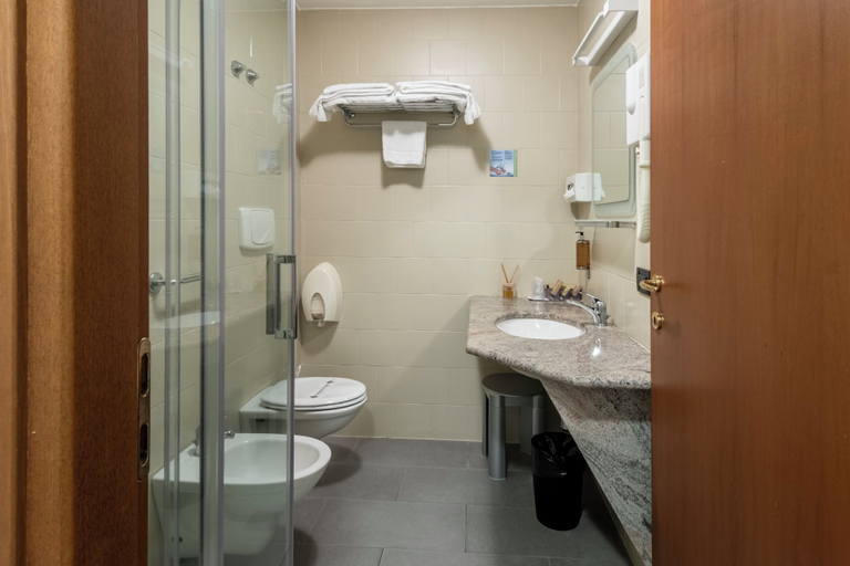 Bathroom 4, Hotel Le Palme Lago Maggiore Bike Friendly, Novara