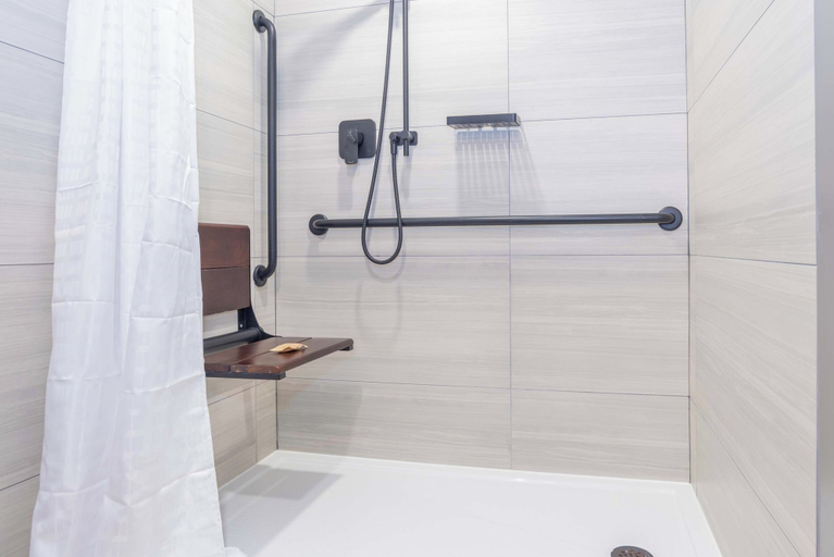 Bathroom 4, Sandman Suites Surrey - Guilford, Greater Vancouver
