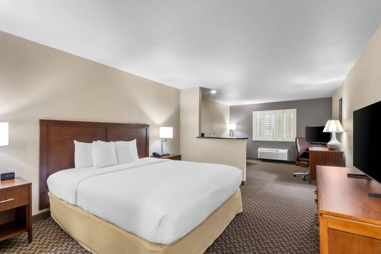 Bedroom 3, Comfort Inn & Suites Thatcher - Safford, Graham