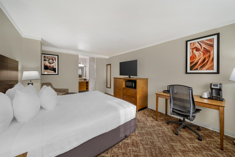 Bedroom 3, Best Western Plus Northwoods Inn, Del Norte