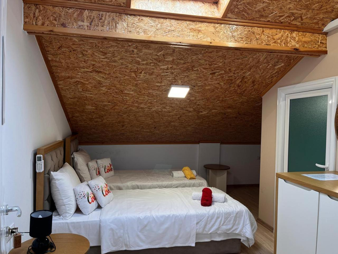 Bedroom 2, Kompleksi CFN, Pogradecit