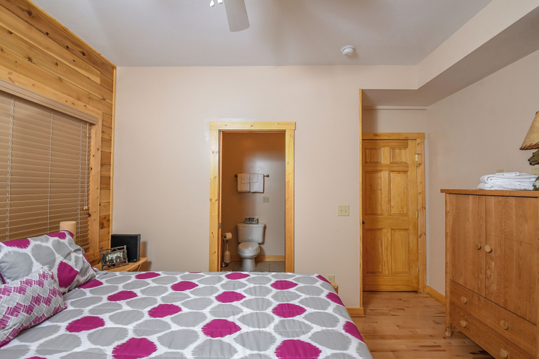 Bedroom 2, Cedar Shores Villa 03 by Taylor Made Deep Creek, Garrett