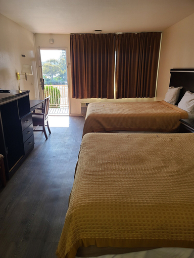 Bedroom 5, Relax Inn And Suites, San Diego