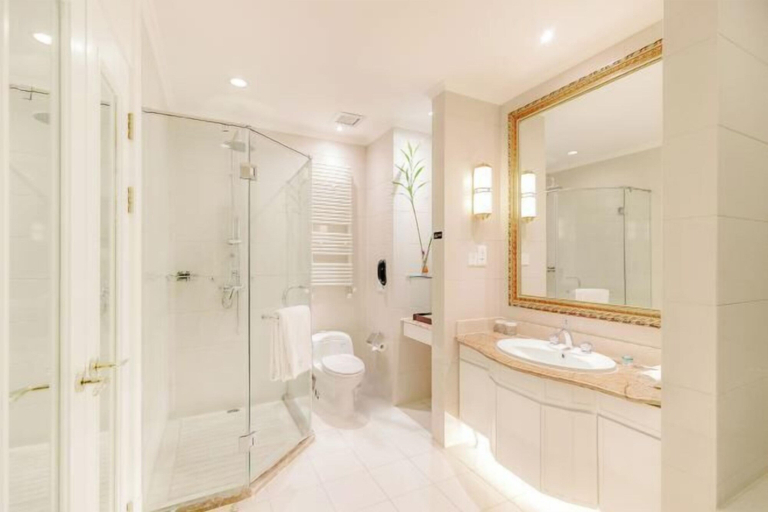 Bathroom 3, Avanna Hotel, Ordos