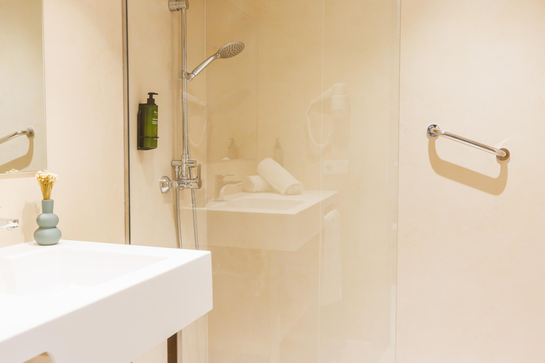 Bathroom 4, Hotel Alondra, Baleares
