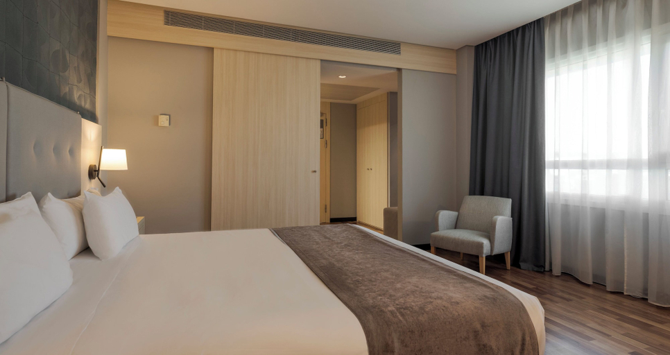 Bedroom 3, Hotel ILUNION Pio XII, Madrid