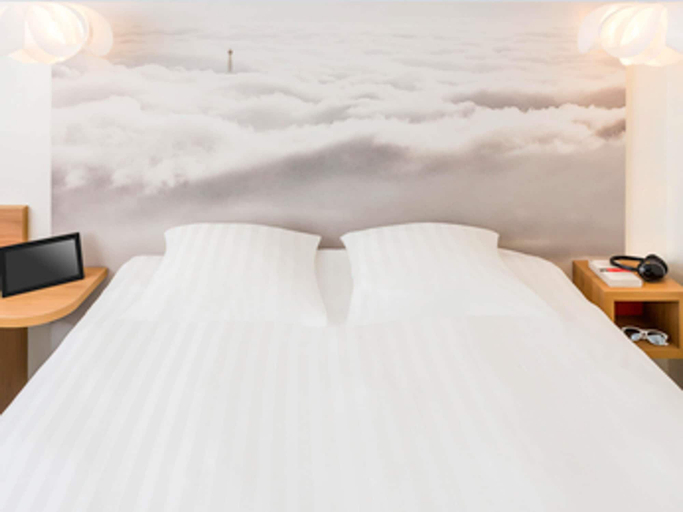 Bedroom 4, ibis Styles Paris Velizy, Yvelines