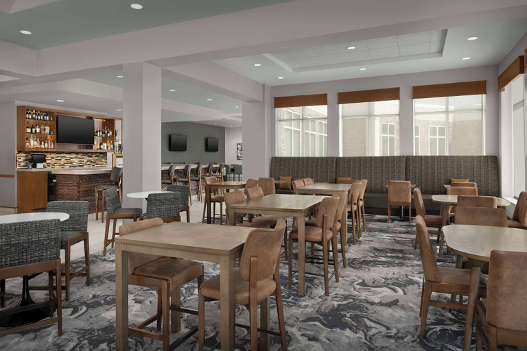 Food & Drinks 5, Hilton Garden Inn Cedar Falls, Black Hawk