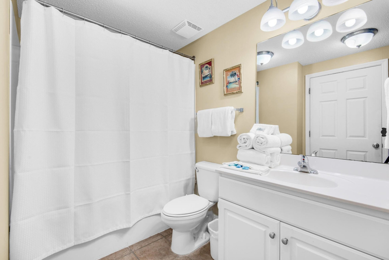 Bathroom 4, Majestic Beach Towers 1-1210, Bay