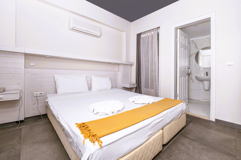 Bedroom 4, Muskebi Apart, Bodrum