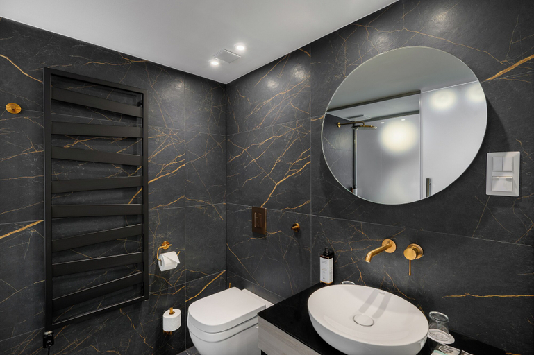Bathroom 5, Mercure Tokaj Center, Tokaji