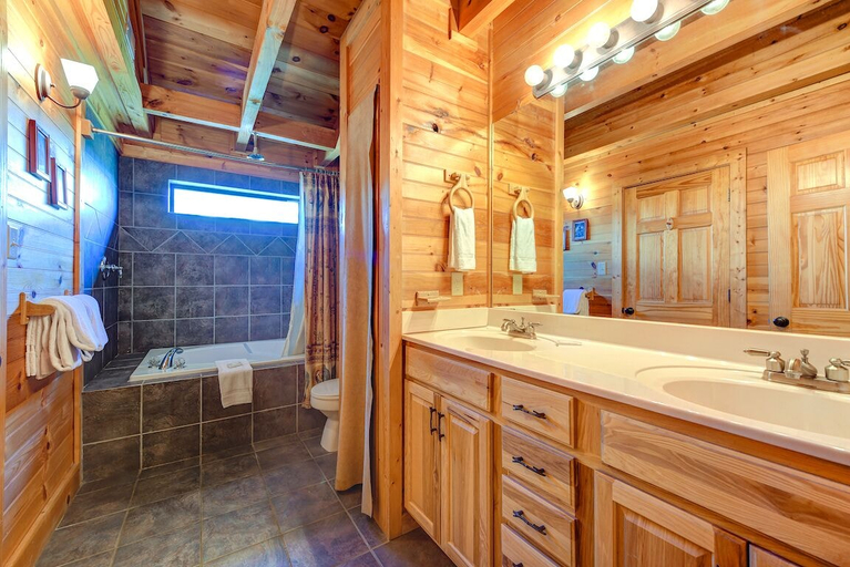 Bathroom 4, A Majestic View III by Jackson Mountain Rentals, Blount
