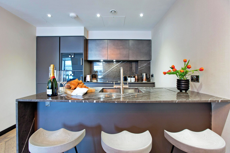 Food & Drinks, 37GS Residences, London