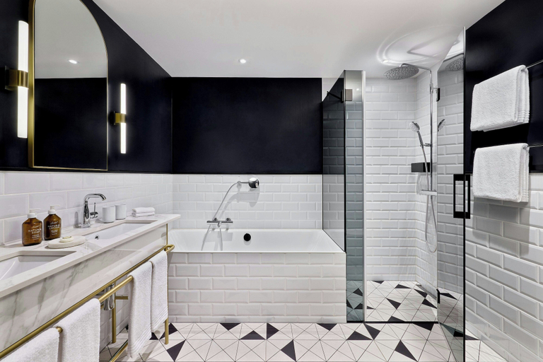 Bathroom 4, Neues Schloss Privat Hotel Zurich, Autograph Collection, Zürich