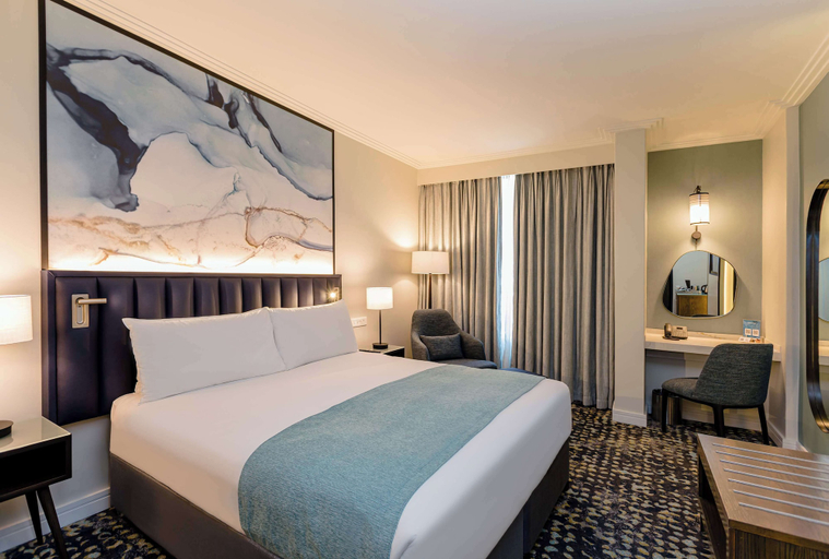 Bedroom 3, Southern Sun Rosebank, City of Johannesburg