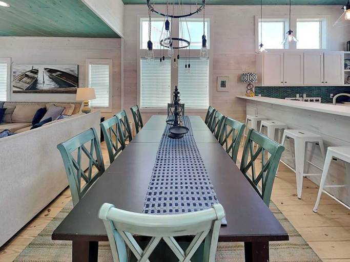 Food & Drinks, Brew Lagoon by Silver Sands Vacation Rentals, Nueces