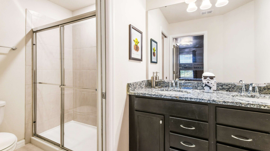 Bathroom 4, Spacious Home: Private Pool & Resort Access, Polk