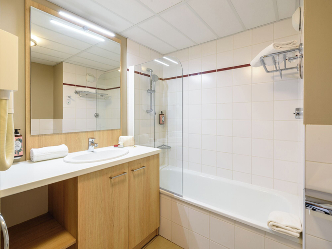 Bathroom 4, Residhome Toulouse Occitania, Haute-Garonne