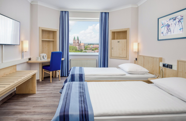 Bedroom 3, Hotel Freiburg City Center by Leonardo Hotels, Freiburg im Breisgau