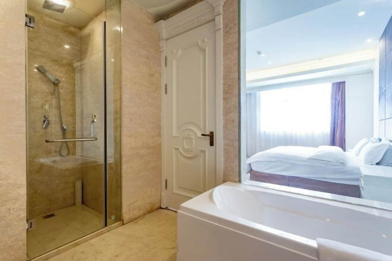 Bathroom 4, Shungeng International Hotel, Jinan