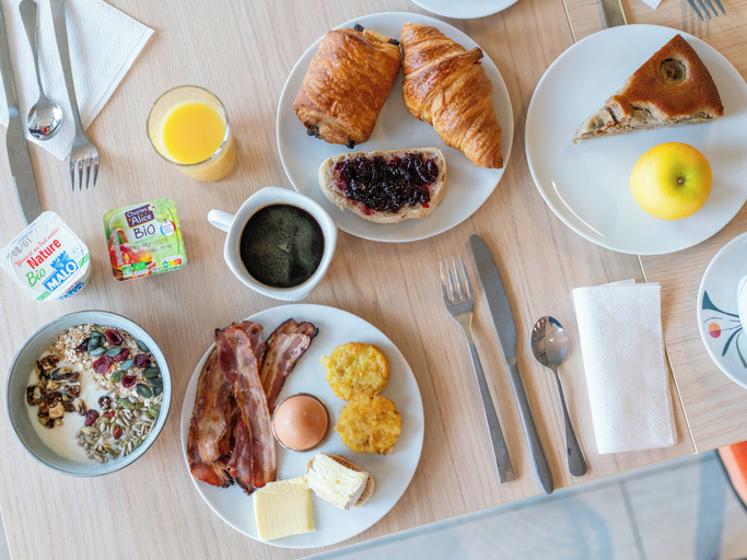 Food & Drinks 5, B&B HOME Caen Centre Gare, Calvados
