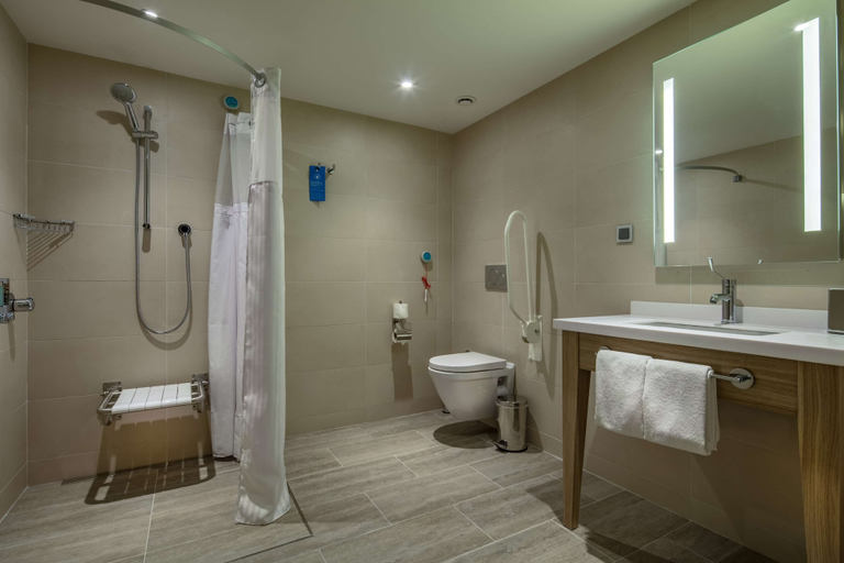 Bathroom 5, Hampton by Hilton Kahramanmaras, Merkez