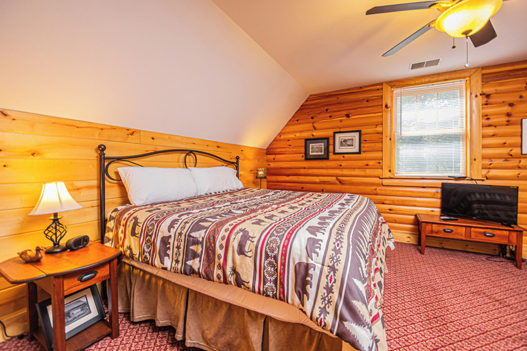 Bedroom 3, Altitude Adjustment by Taylor Made Deep Creek, Garrett