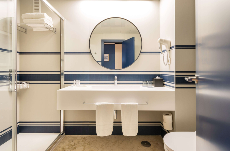 Bathroom 5, Hotel Yaramar - Adults Recommended, Málaga