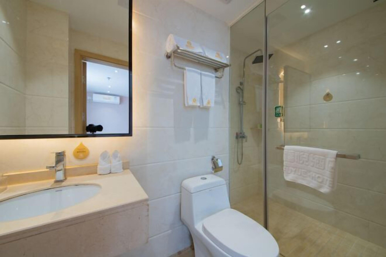 Bathroom 4, Fuyue Hotel, Shenzhen