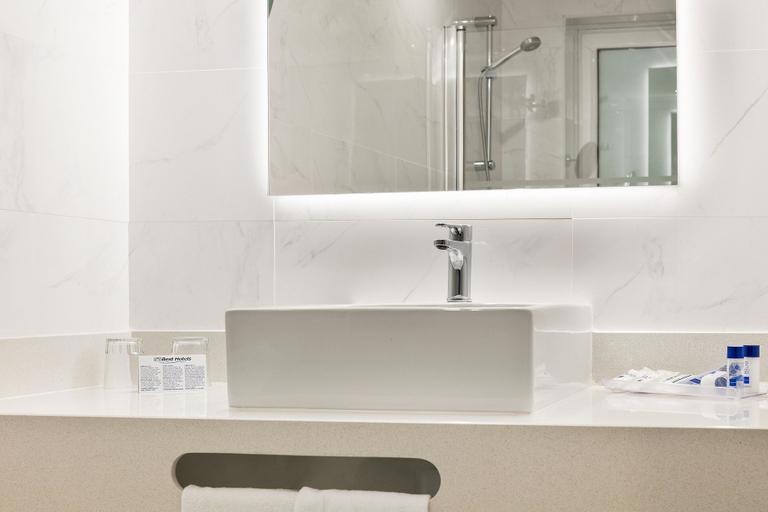 Bathroom 5, Hotel Best Da Vinci, Tarragona