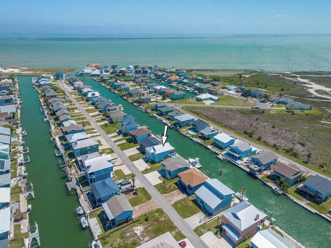 Others 5, Port Royal Dream by Miss Kitty’s, Aransas