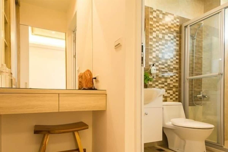 Bathroom 3, Mile, Yilan