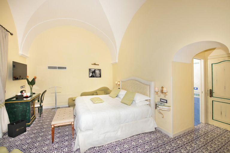 Bedroom 3, Hotel Margherita, Salerno