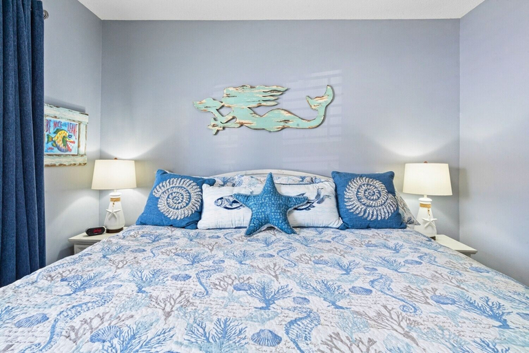 Bedroom 3, Hook, Wine, & Linger 2 Bedroom Condo by RedAwning, Okaloosa