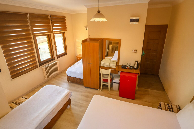 Bedroom 4, Biter Hotel, Fatih