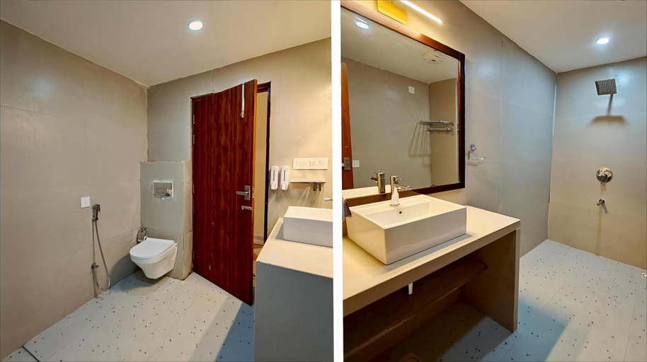 Bathroom 4, Namoka The Fort Resort, Kumbhalgarh, Rajsamand