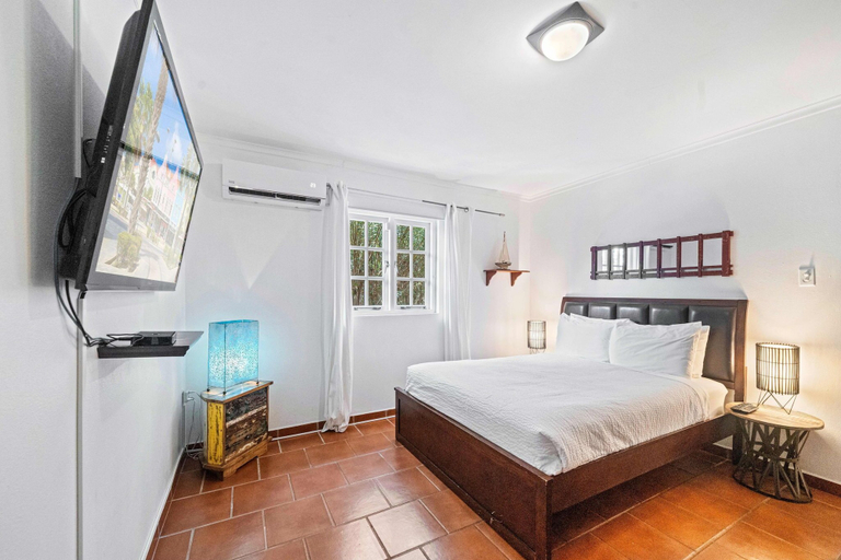 Bedroom 3, Pool Villajacuzzifree Utilities3min/palm Beach