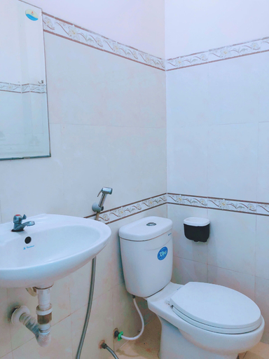 Bathroom 3, Bot Bien Homestay, Phan Thiết