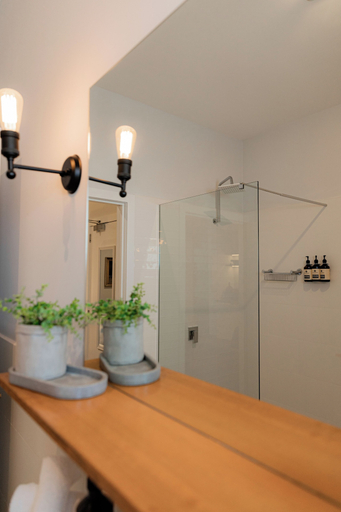 Bathroom 3, Bay Of Fires Apartments, Break O'Day